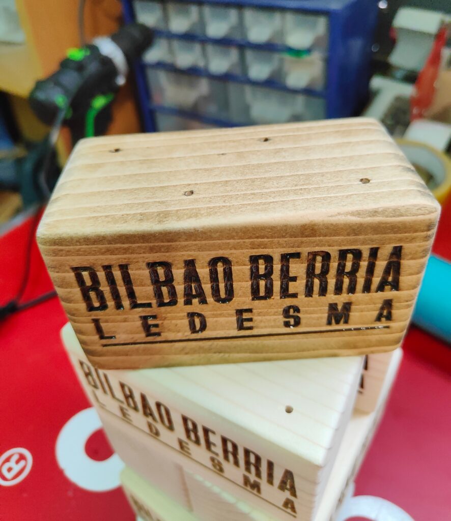 Carteles de Madera personalizados